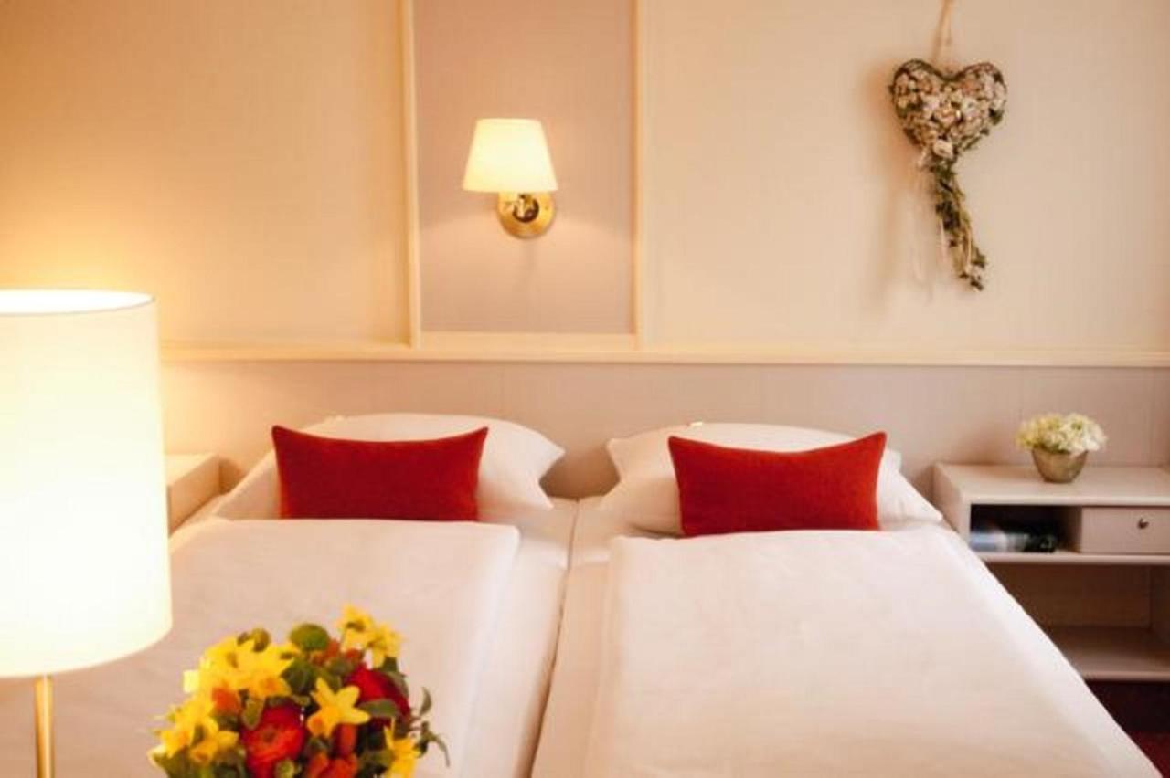 Hotel Dein Franz Bad Füssing エクステリア 写真